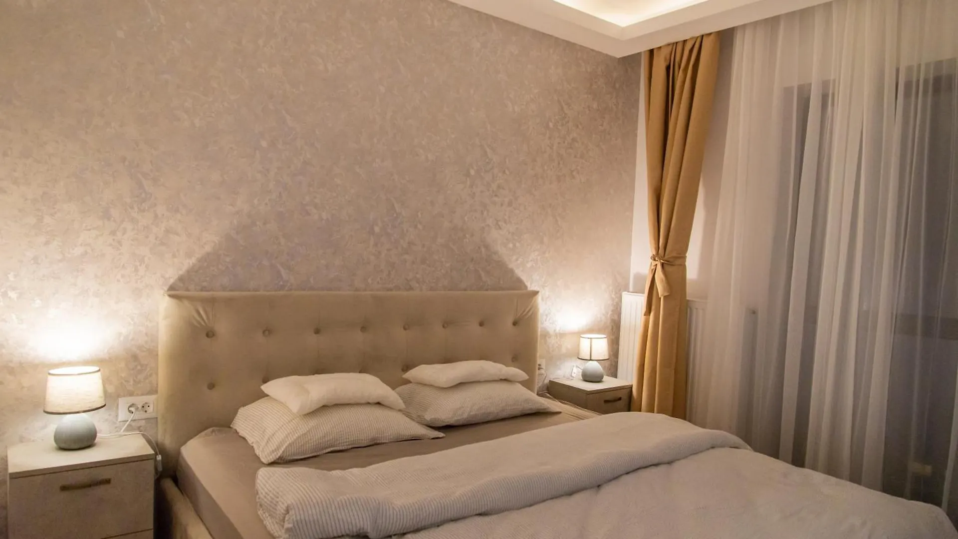 Plaza Residence Bucharest 2 0*,  Rumunia