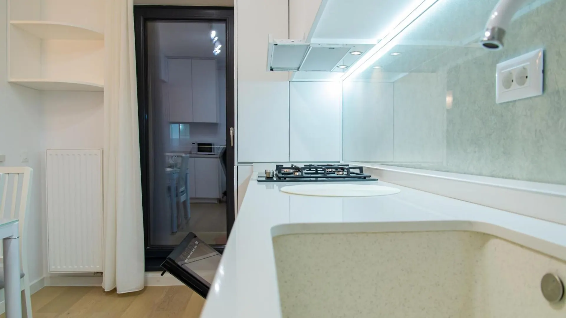 Plaza Residence Bucharest 2 0*,  Rumunia